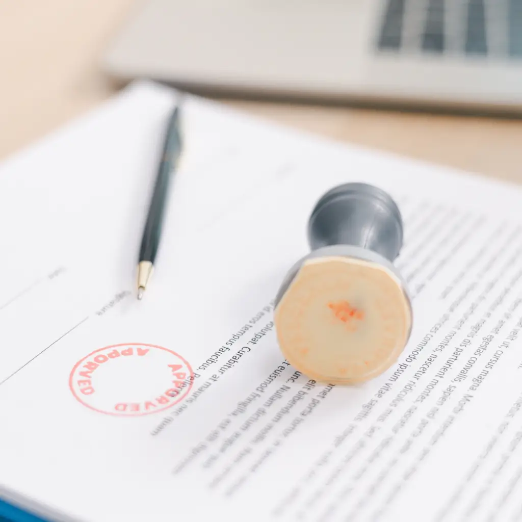 A stamp and seal of a Spanish sworn translator in the UK.